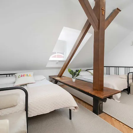 A Unique On The Market Square With A Balcony By Renters * فروتسواف